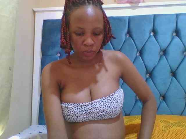 Prettyebony4 webcam