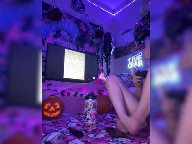 Cutiepiespanks webcam
