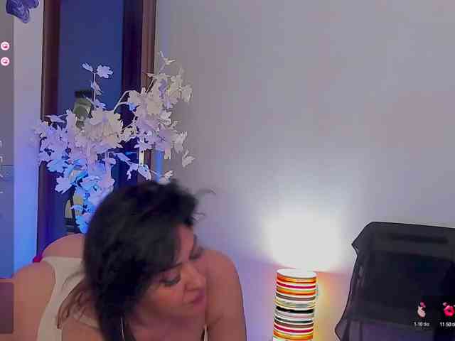 JackieJee webcam