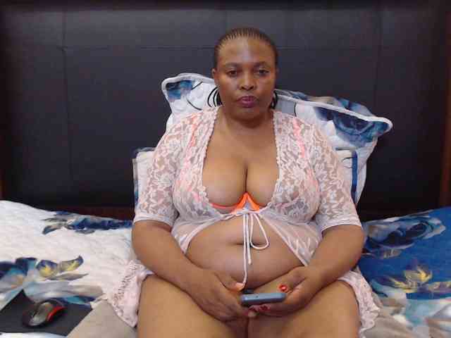 Busttyebony19 webcam