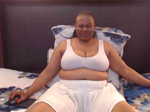 Busttyebony19 webcam