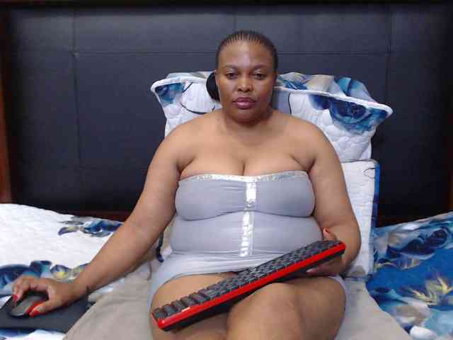 Busttyebony19 webcam