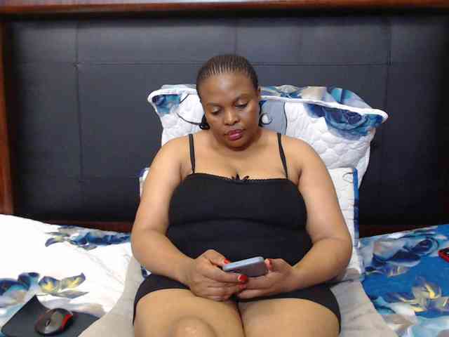 Busttyebony19 webcam