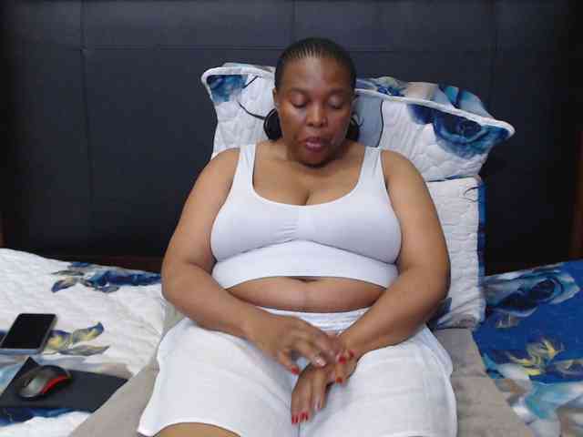 Busttyebony19 webcam