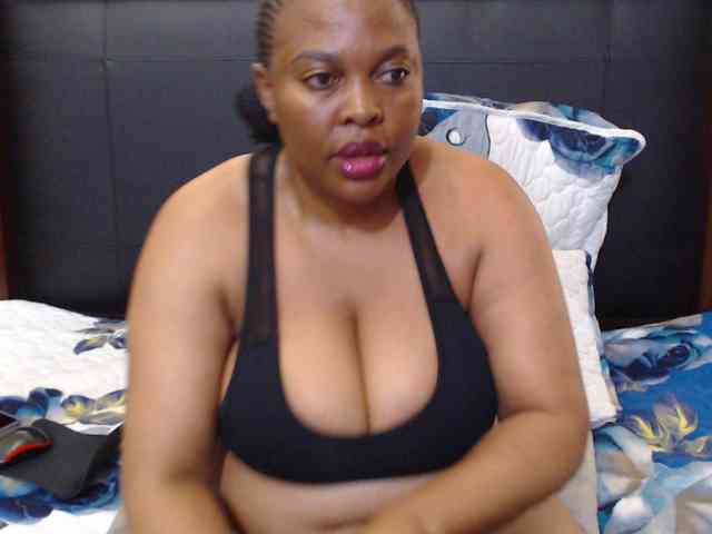 Busttyebony19 webcam