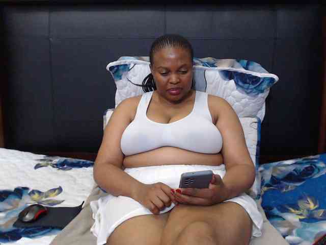 Busttyebony19 webcam