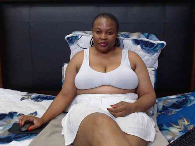 Busttyebony19 webcam