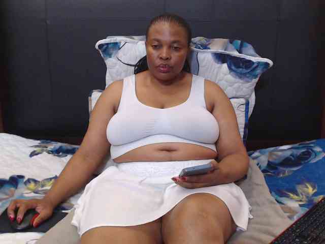 Busttyebony19 webcam