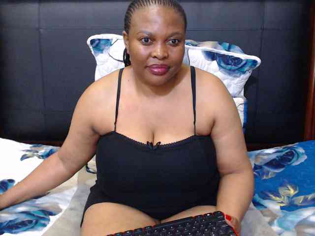 Busttyebony19 webcam