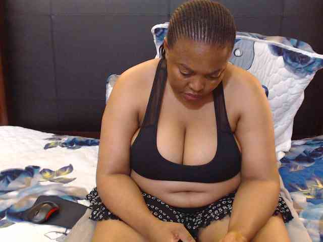 Busttyebony19 webcam