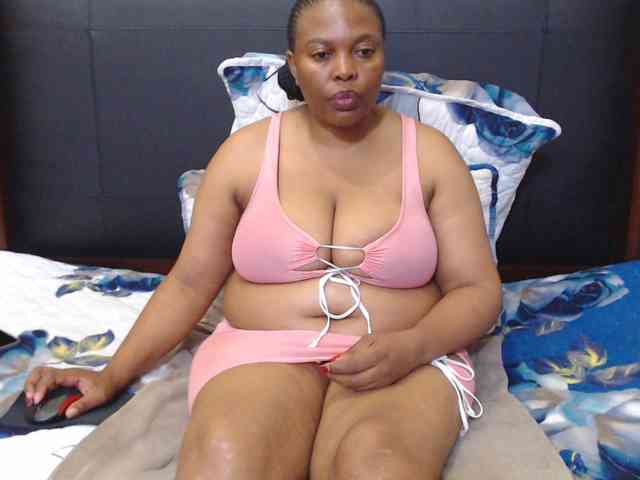 Busttyebony19 webcam