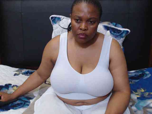 Busttyebony19 webcam