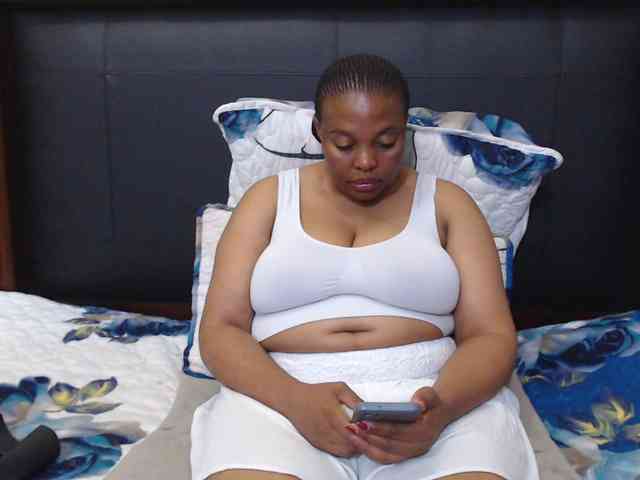 Busttyebony19 webcam