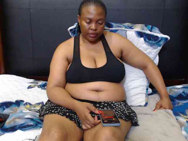 Busttyebony19 webcam