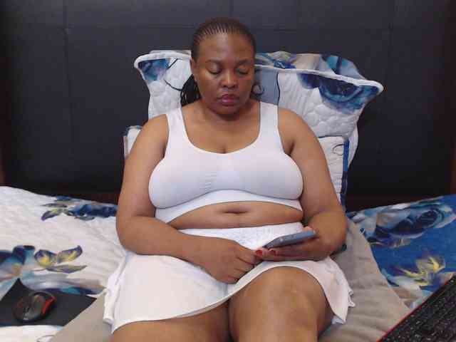 Busttyebony19 webcam