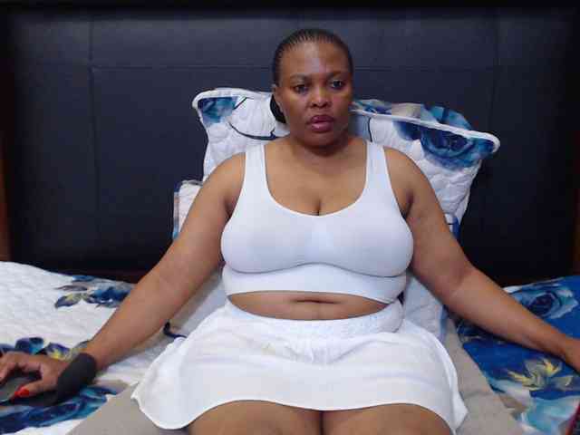 Busttyebony19 webcam