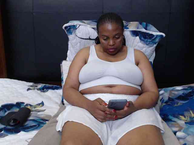 Busttyebony19 webcam
