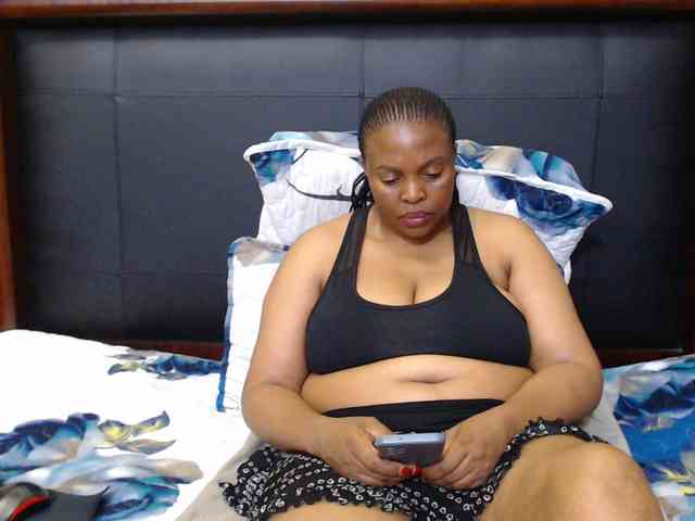Busttyebony19 webcam