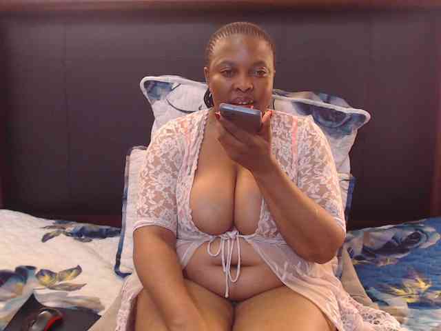 Busttyebony19 webcam