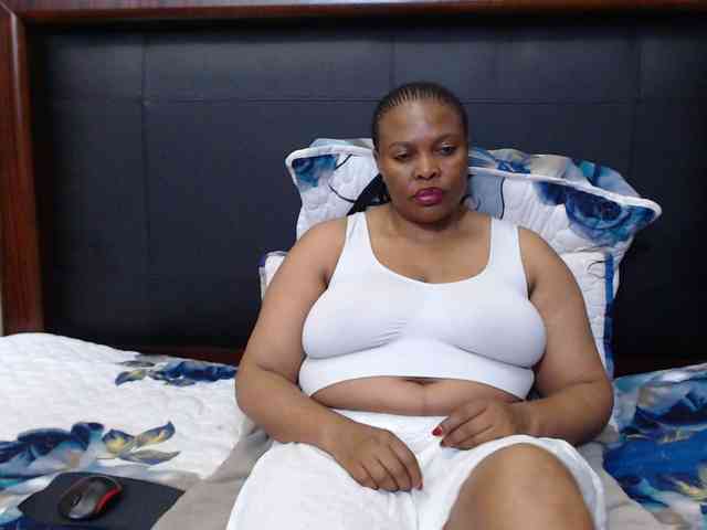 Busttyebony19 webcam