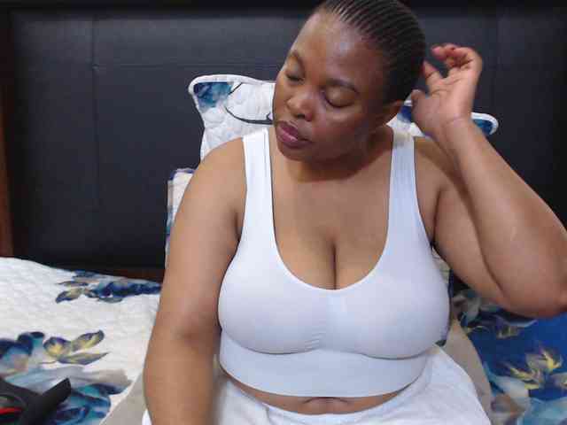 Busttyebony19 webcam