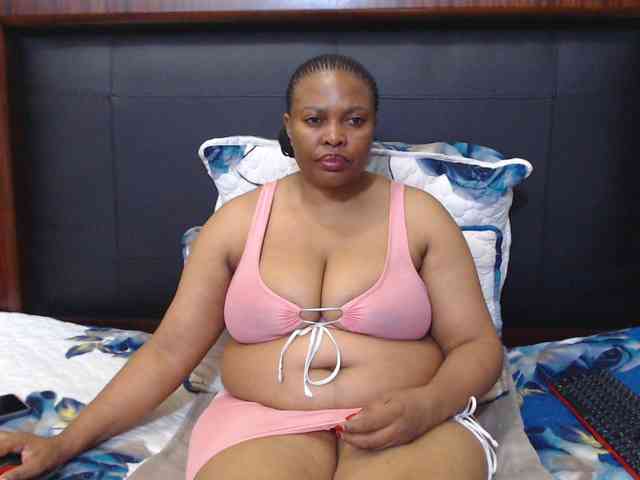 Busttyebony19 webcam