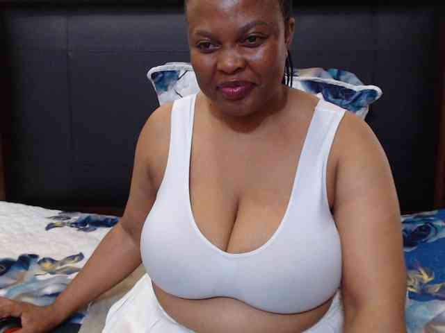 Busttyebony19 webcam
