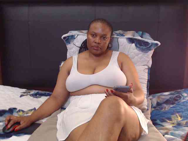 Busttyebony19 webcam