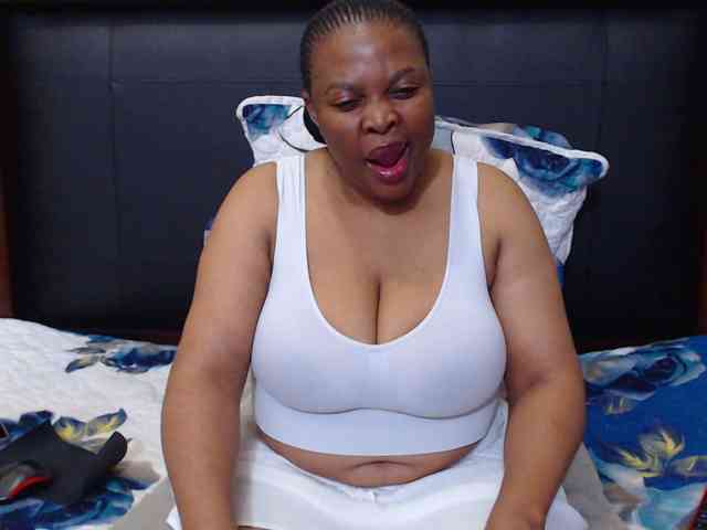 Busttyebony19 webcam