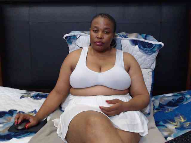 Busttyebony19 webcam