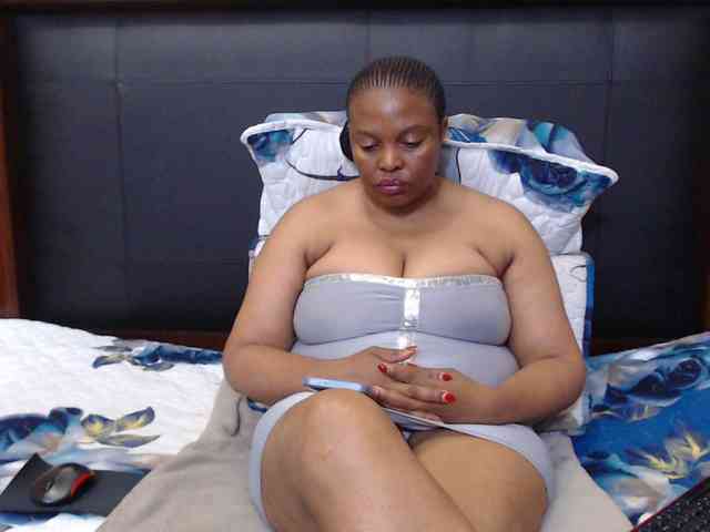 Busttyebony19 webcam