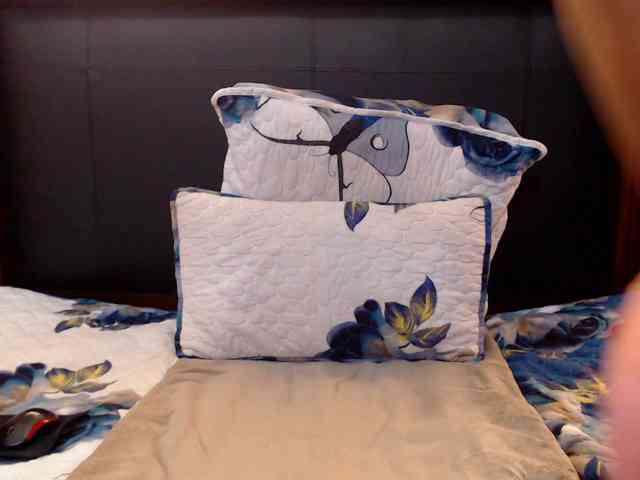 Busttyebony19 webcam