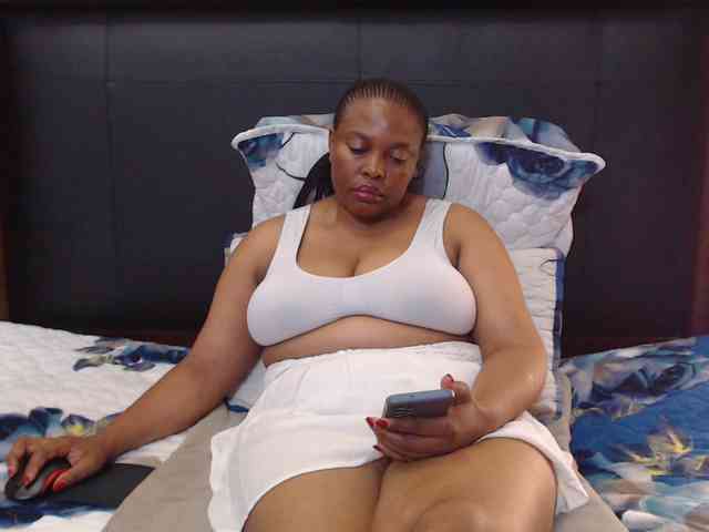 Busttyebony19 webcam