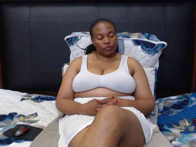 Busttyebony19 webcam