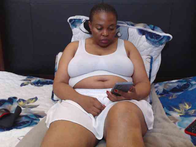 Busttyebony19 webcam