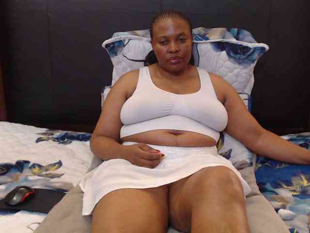 Busttyebony19 webcam