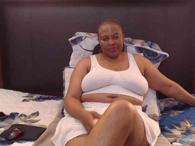 Busttyebony19 webcam