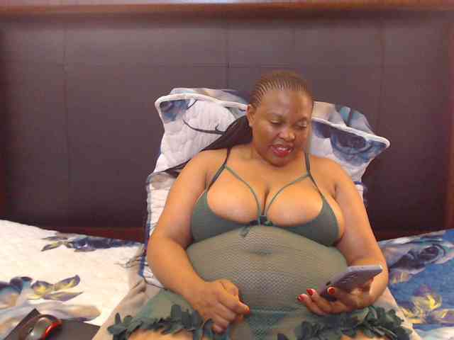 Busttyebony19 webcam