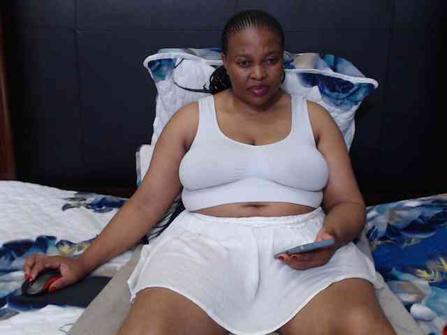 Busttyebony19 webcam