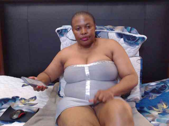 Busttyebony19 webcam