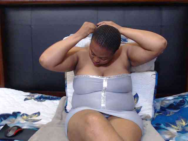 Busttyebony19 webcam
