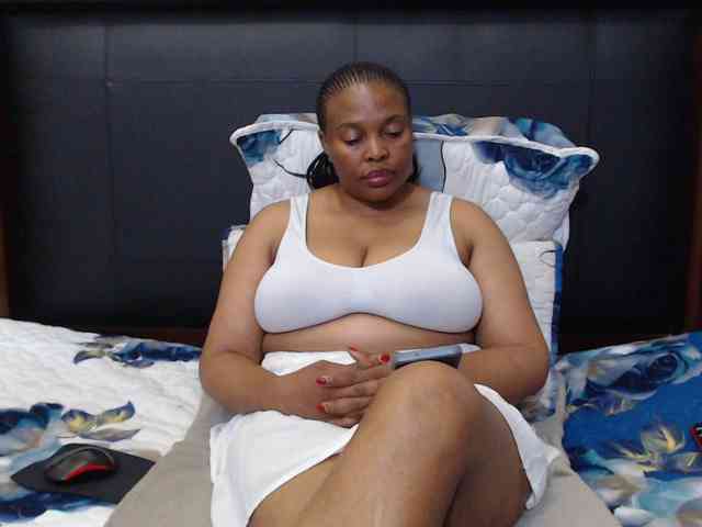 Busttyebony19 webcam