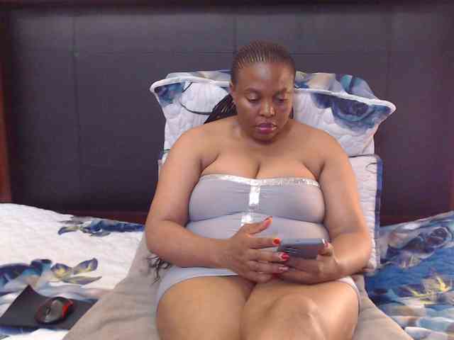 Busttyebony19 webcam