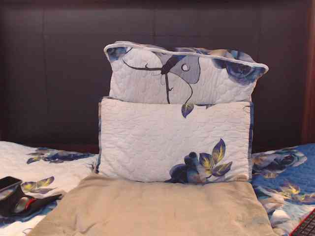 Busttyebony19 webcam