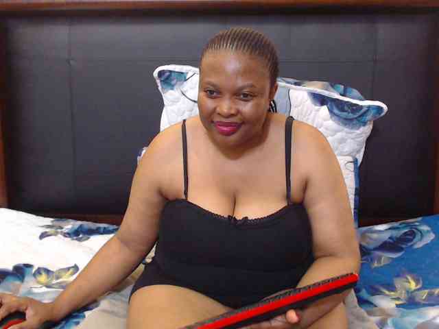 Busttyebony19 webcam