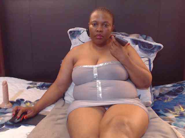Busttyebony19 webcam
