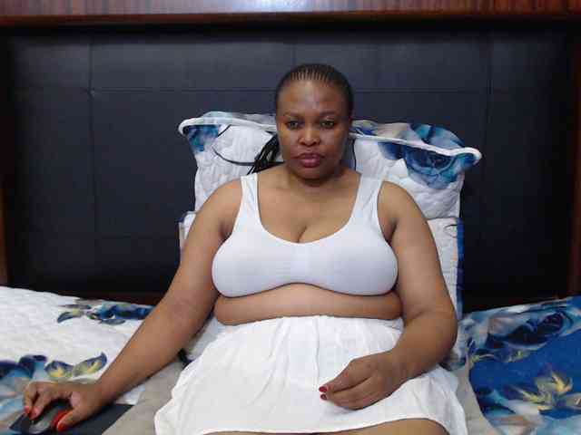 Busttyebony19 webcam