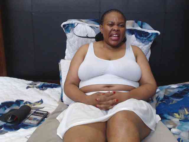 Busttyebony19 webcam