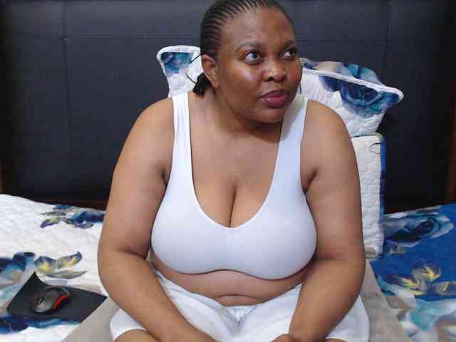 Busttyebony19 webcam