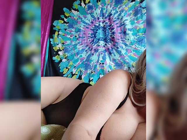 EVIL_TITS webcam